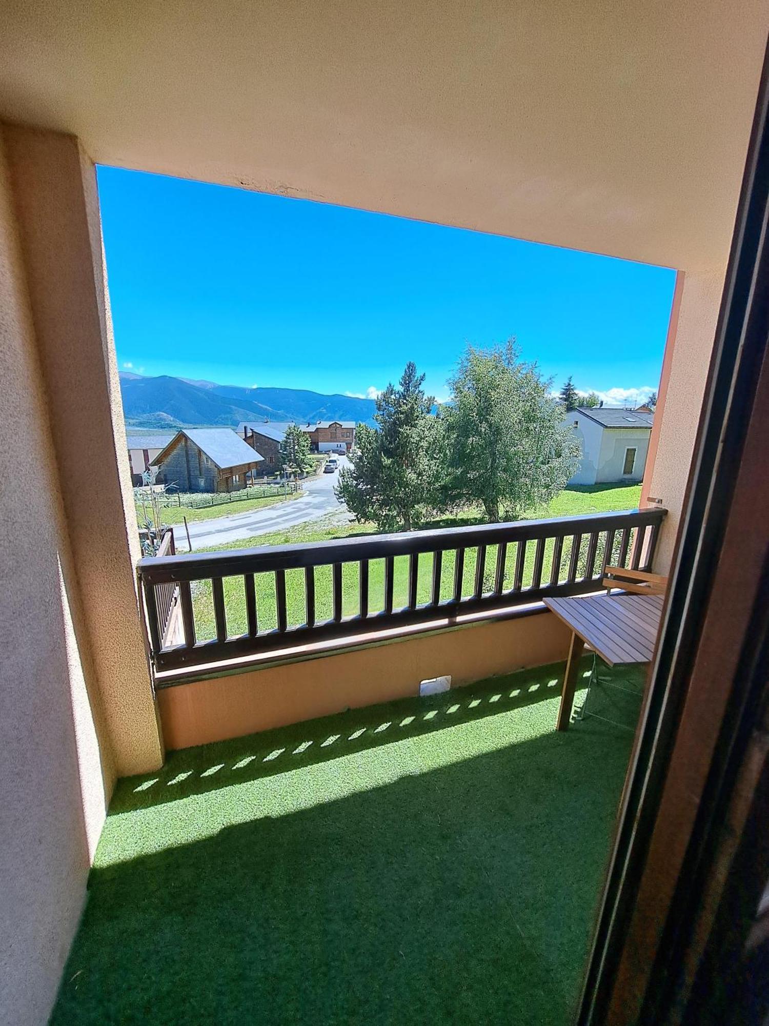 Studio Cabine 4 Couchages, Vue Face Aux Montagnes Font-Romeu-Odeillo-Via المظهر الخارجي الصورة